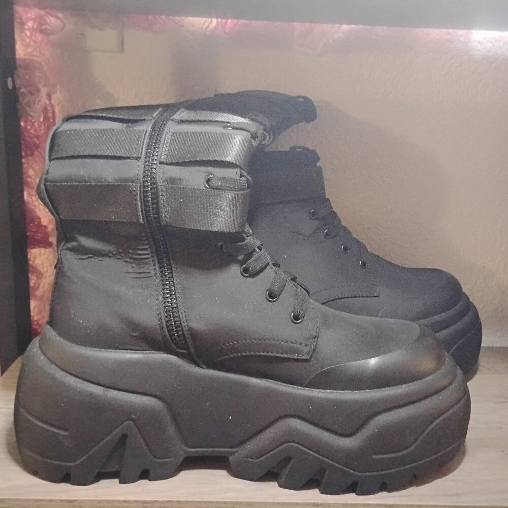 Poster Girl Dolls Kill Mad hustle Knee High combat boots womens size 11 - Picture 9 of 11